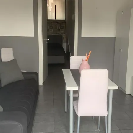 Sky House Napoli-3