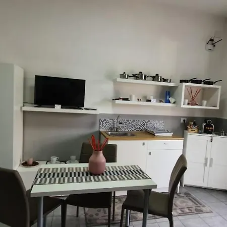 Sky House Napoli-2